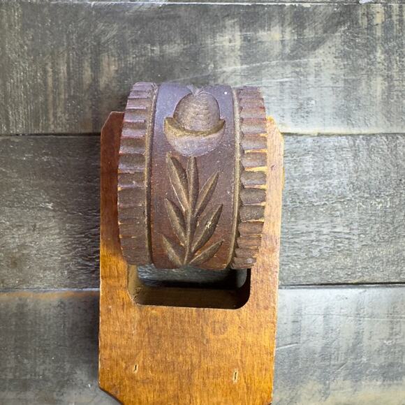 Antique Primitive Wood Butter Roller Rolling Pastry Press Kitchen Collectible - Picture 2 of 4